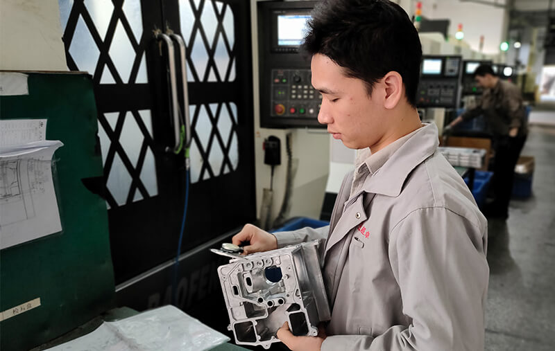 鑄件巡檢，定時(shí)送檢